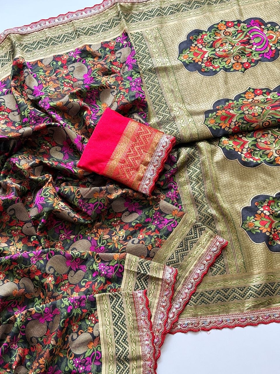 Shyamali Blossom Silk Saree