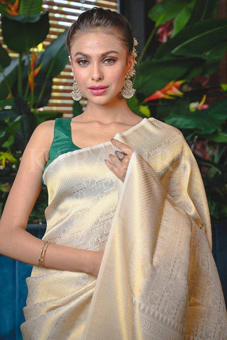 Wedding Wear Kanjivaram Woven Silk Saree With Blouse Piece