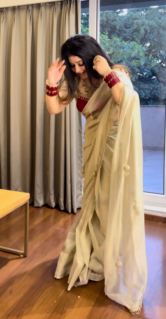 Elegant Fandy Satin Saree with Crystal Moti Lace &amp; Handwork Latkan – WHITE