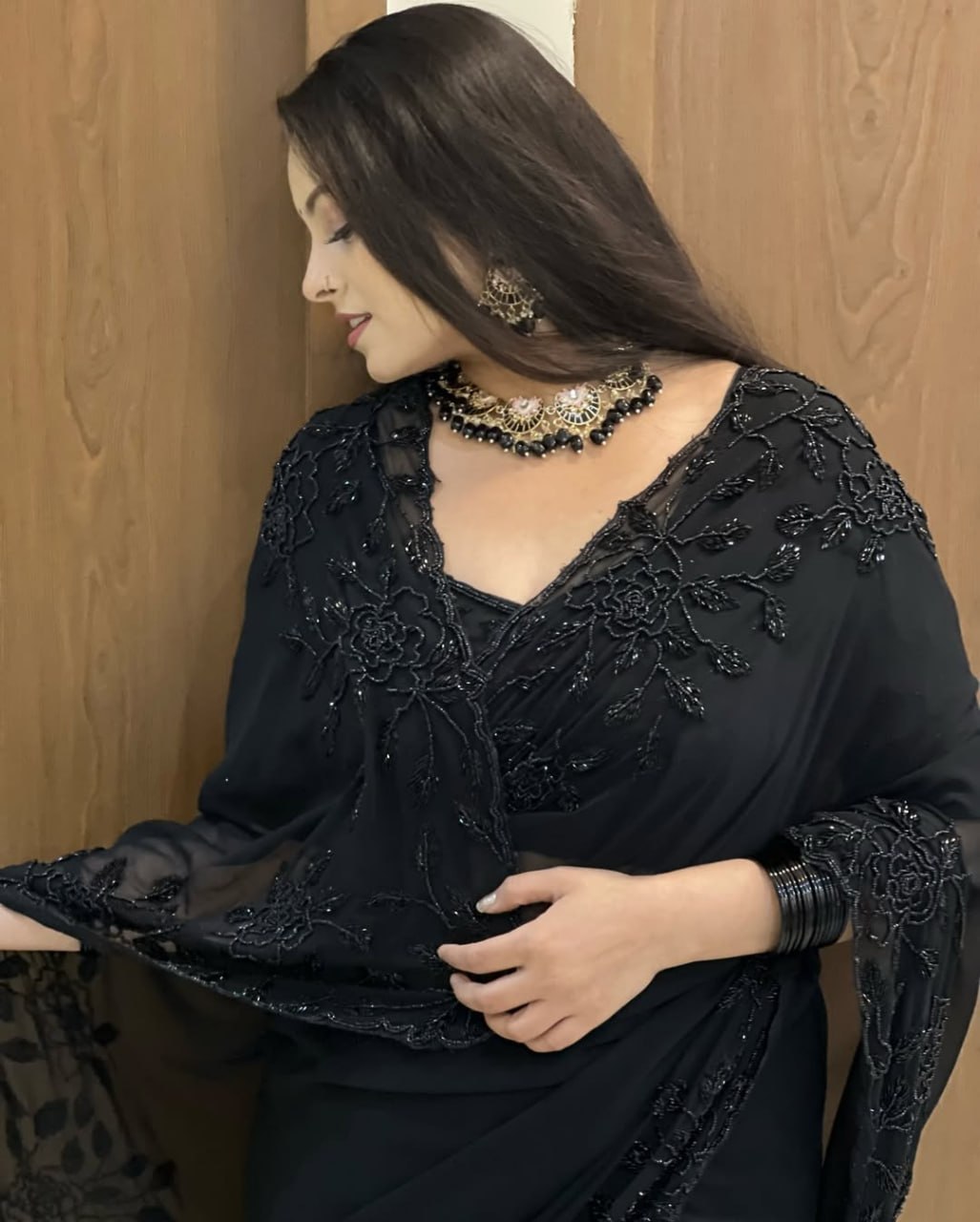 Designer Pure Fox Georgette Saree with Black Beads Work &amp; Cutwork Border – BLACK