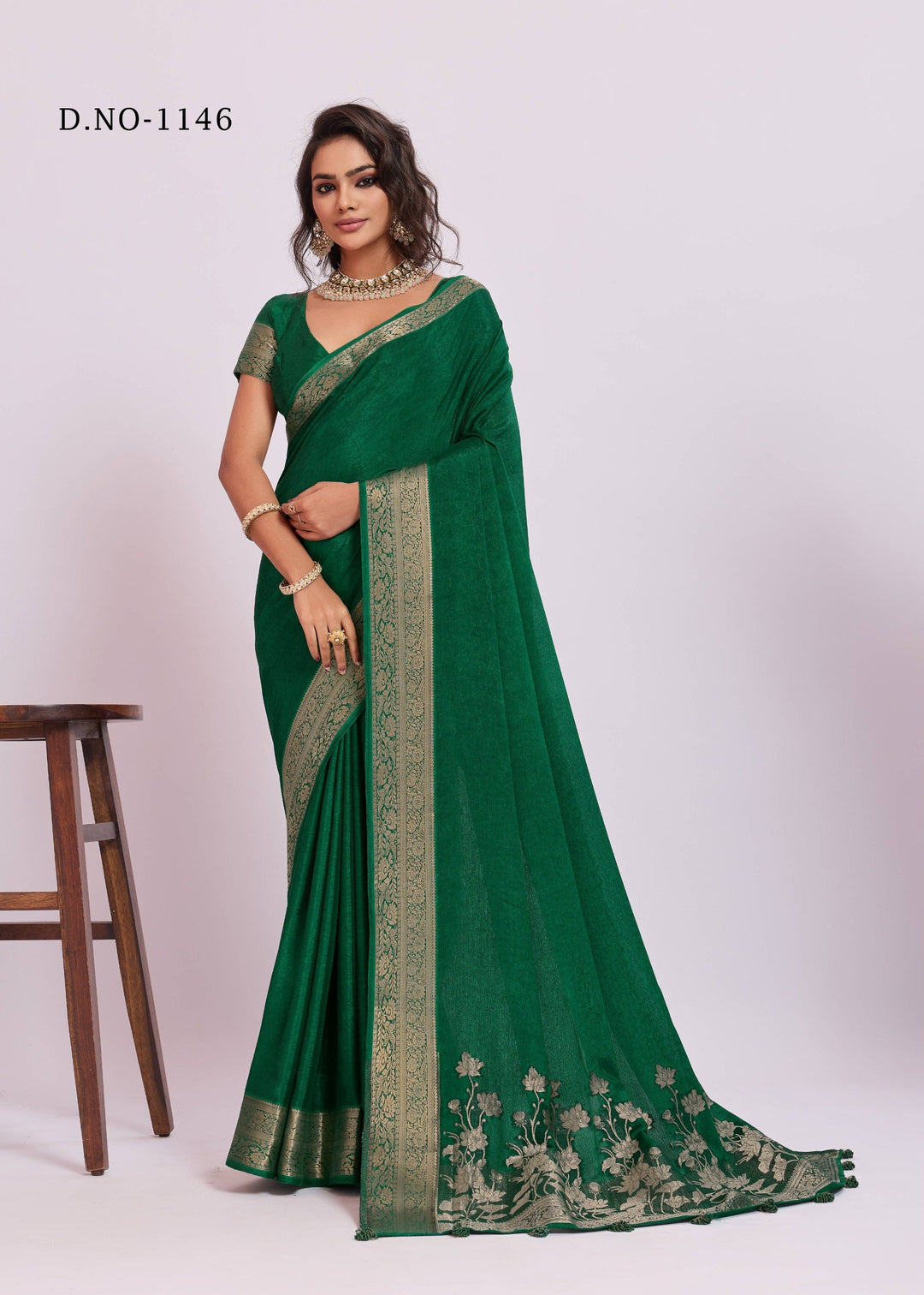 Royal Weaving Chinno Fabric Saree With Floral Pallu &amp; Rich Heavy Border - GREEN