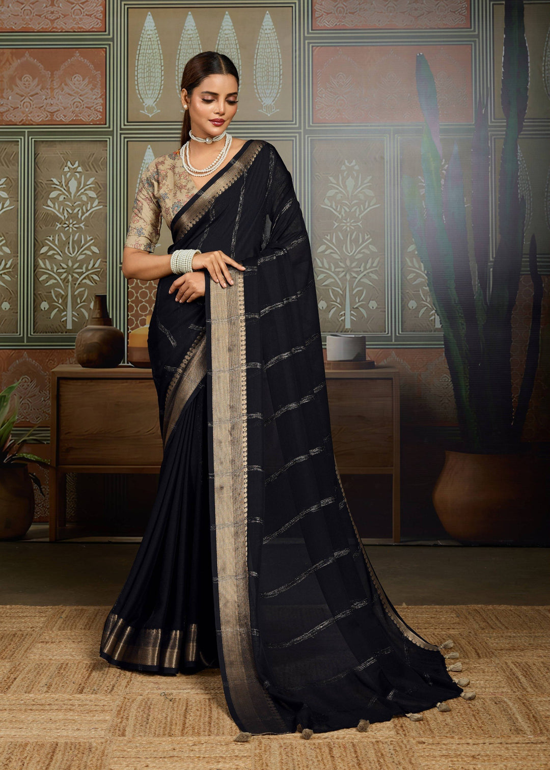 Premium Tusser Weaving Saree with Zari Border &amp; Digital Blouse -BLACK