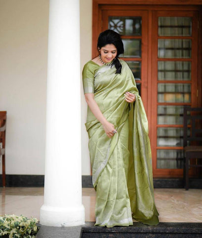 Light Green Colour Kanjivaram Woven Silk Saree With Blouse Piece