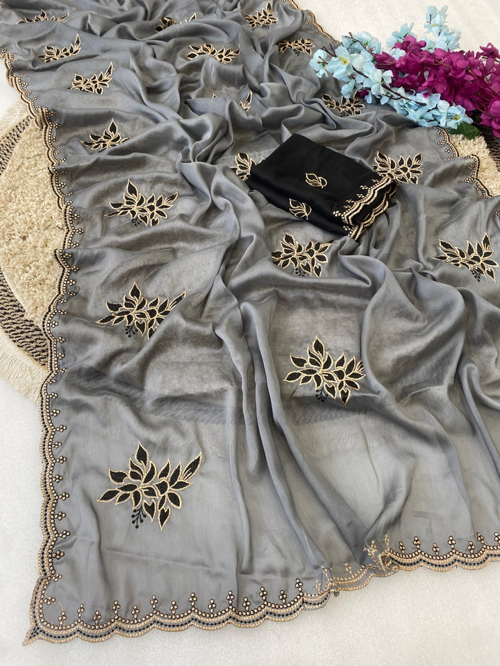 Padmashree Floral Rangoli Saree - Greay