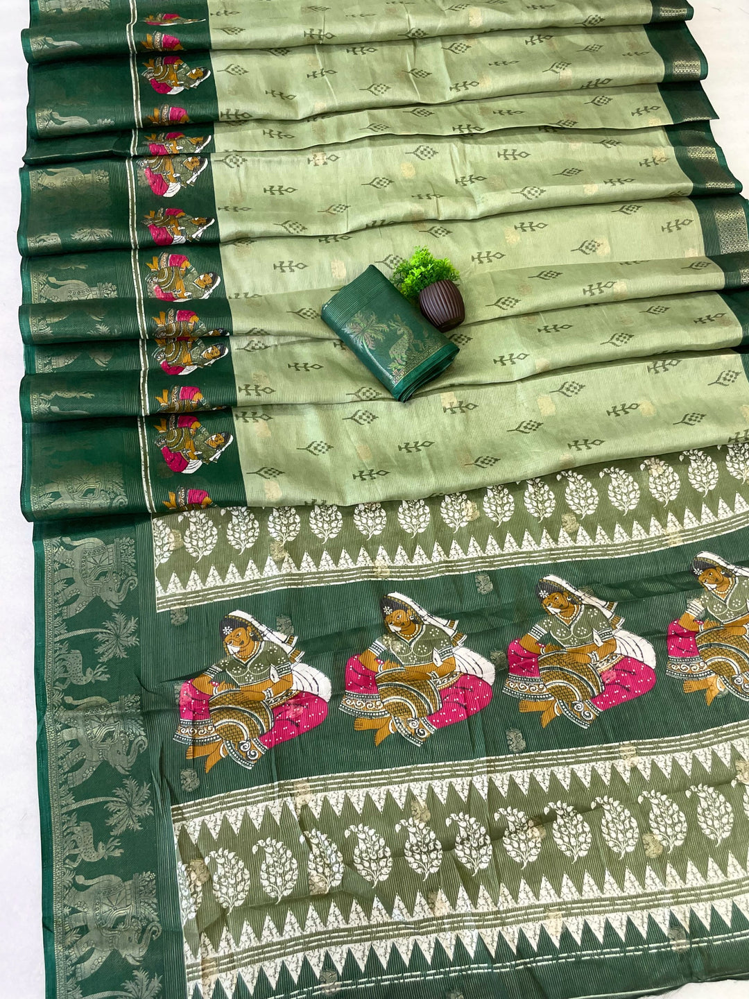 Elegant Two-Tone Floral Moss Mellow Saree with Jacquard Border &amp; Designer Blouse -PISTA