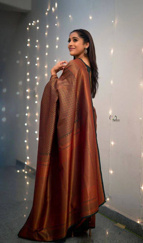 Brown Colour Kanjivaram Woven Silk Saree With Blouse Piece