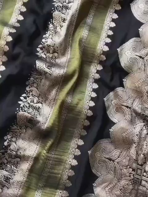 Royal Banarasi Silk Saree with Rich Zari Weaving &amp; Traditional Designer Pallu - BLACK